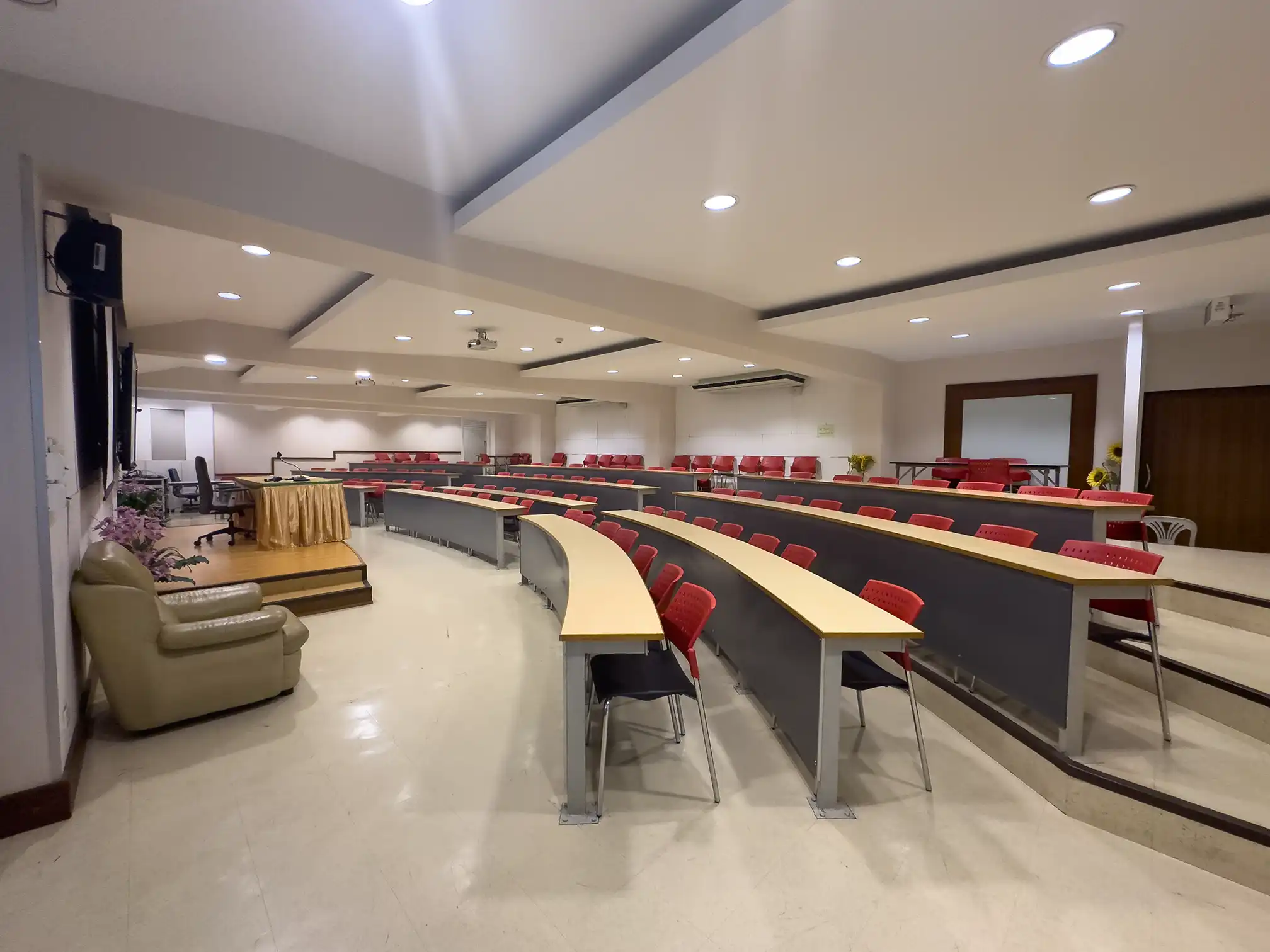 ห้องประชุม 216/217